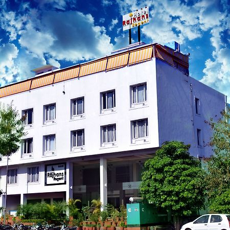 Hotel Rajhans Regent Bhopal Exterior photo